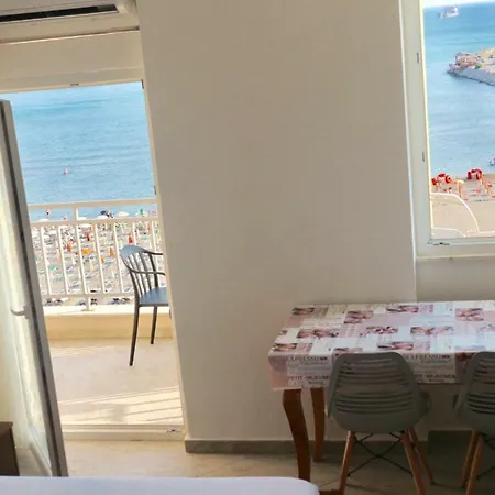 Apartment Dua